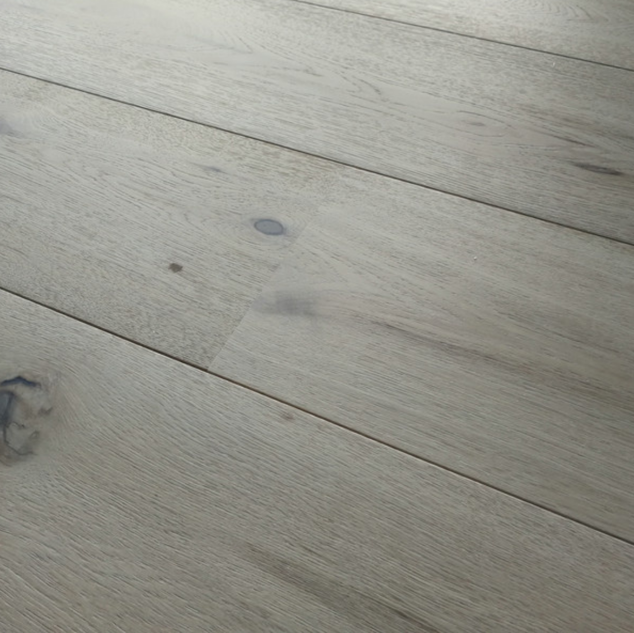 Smoked White Oiled Oak Plank Flooring – Dual-Tone Smoked + White Finish