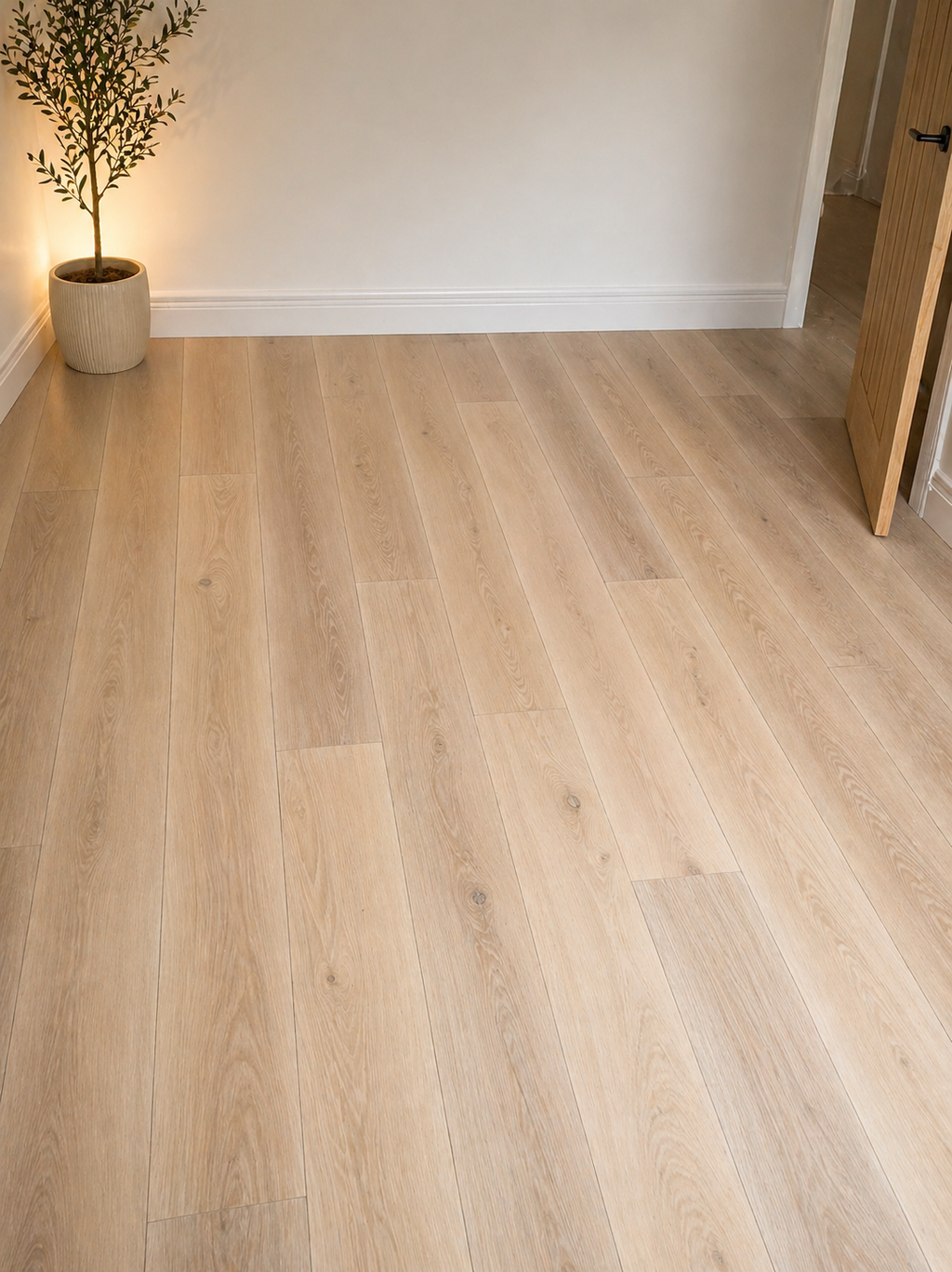 White Oiled Oak Plank Flooring – Soft Nordic White-Oil Finish
